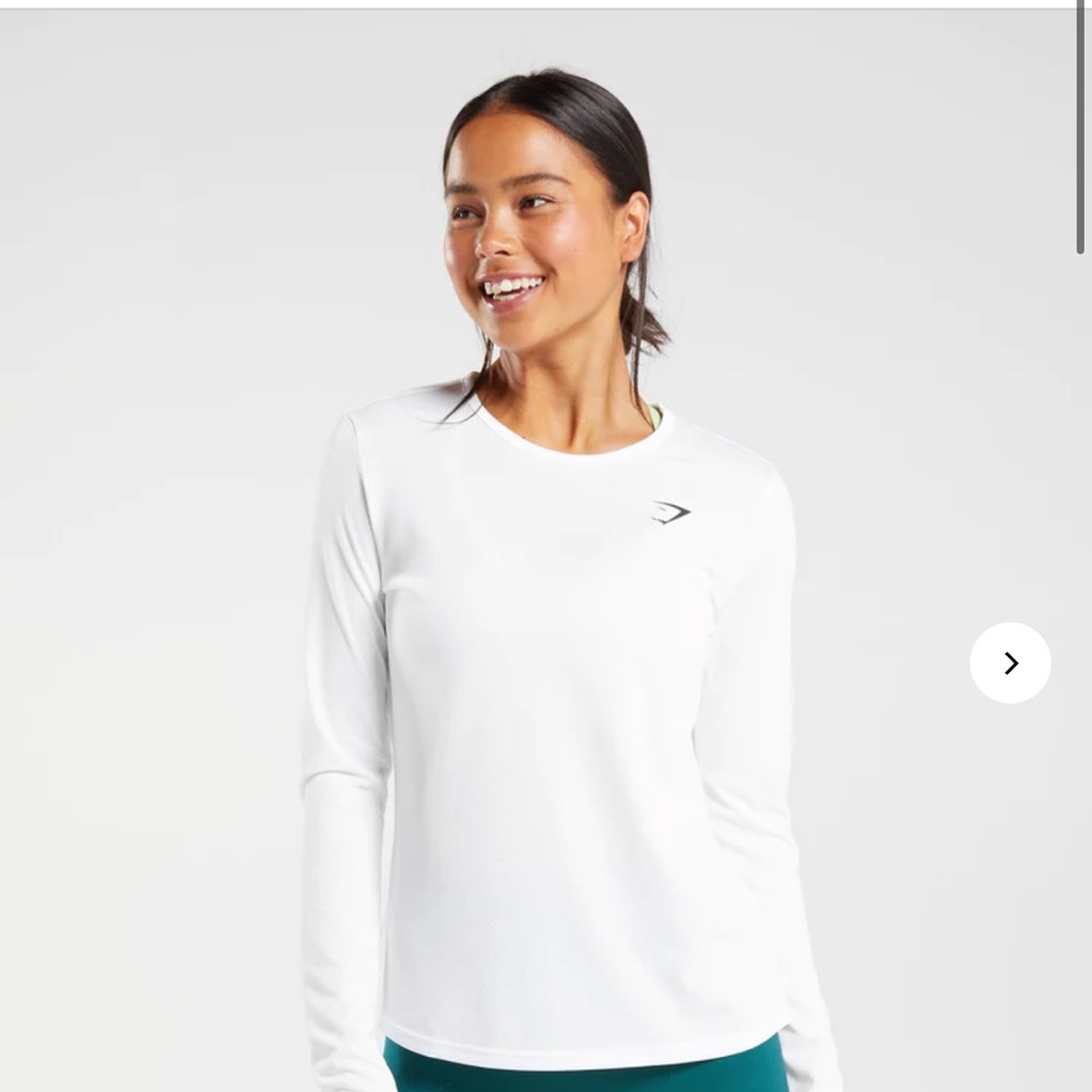 Training off white (ivory) long sleeve Gymshark cropped